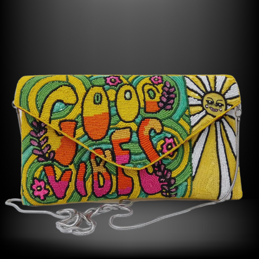 GOOD VIBES CLUTCH